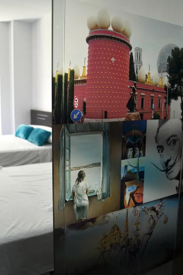 Hotel Bed&Breakfast 10 Girona Spain